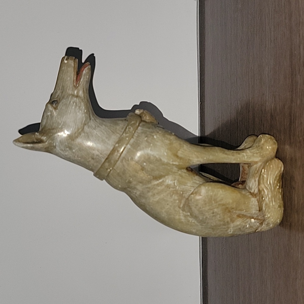 German Sheppard statue